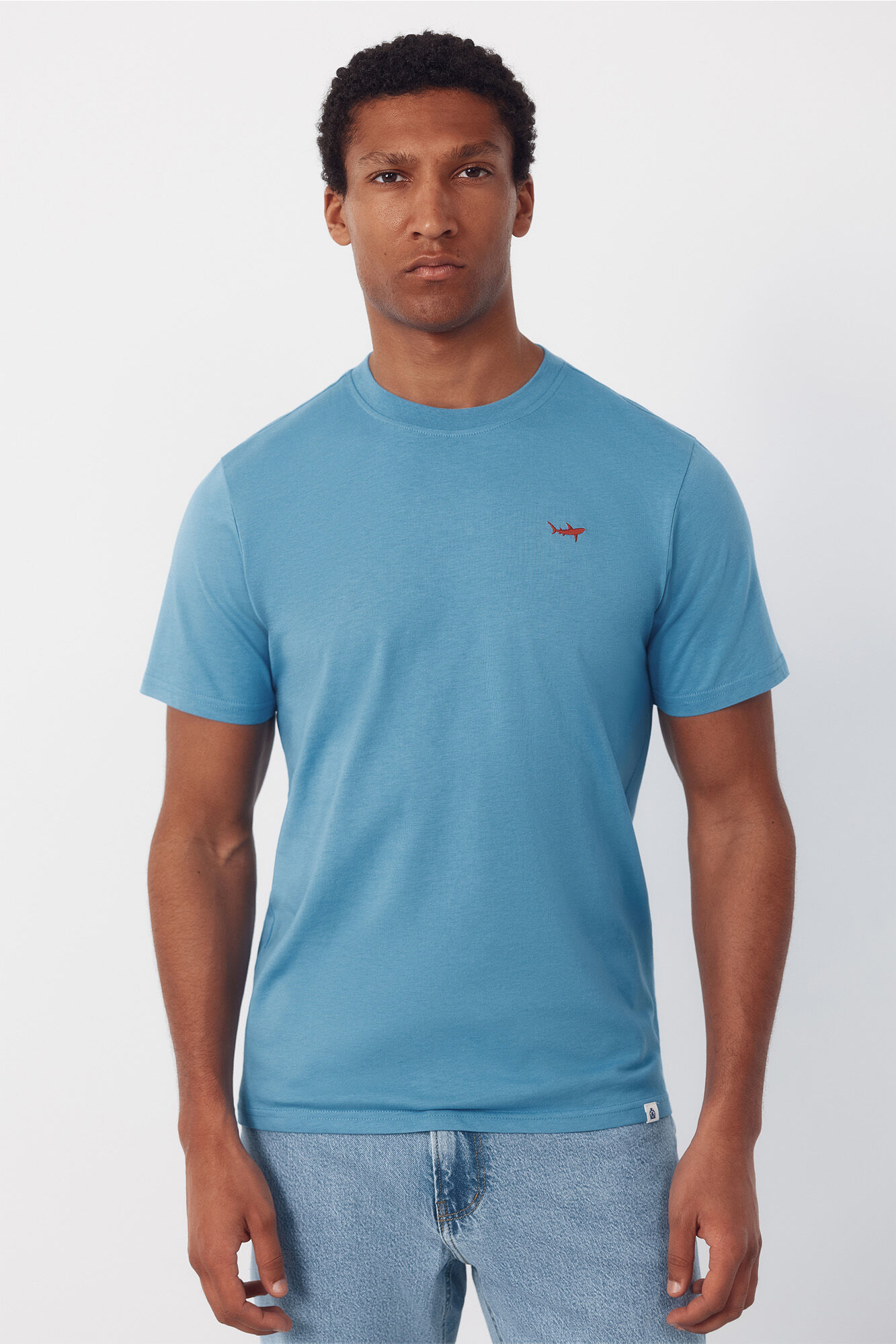 Cortefiel Camiseta bordado