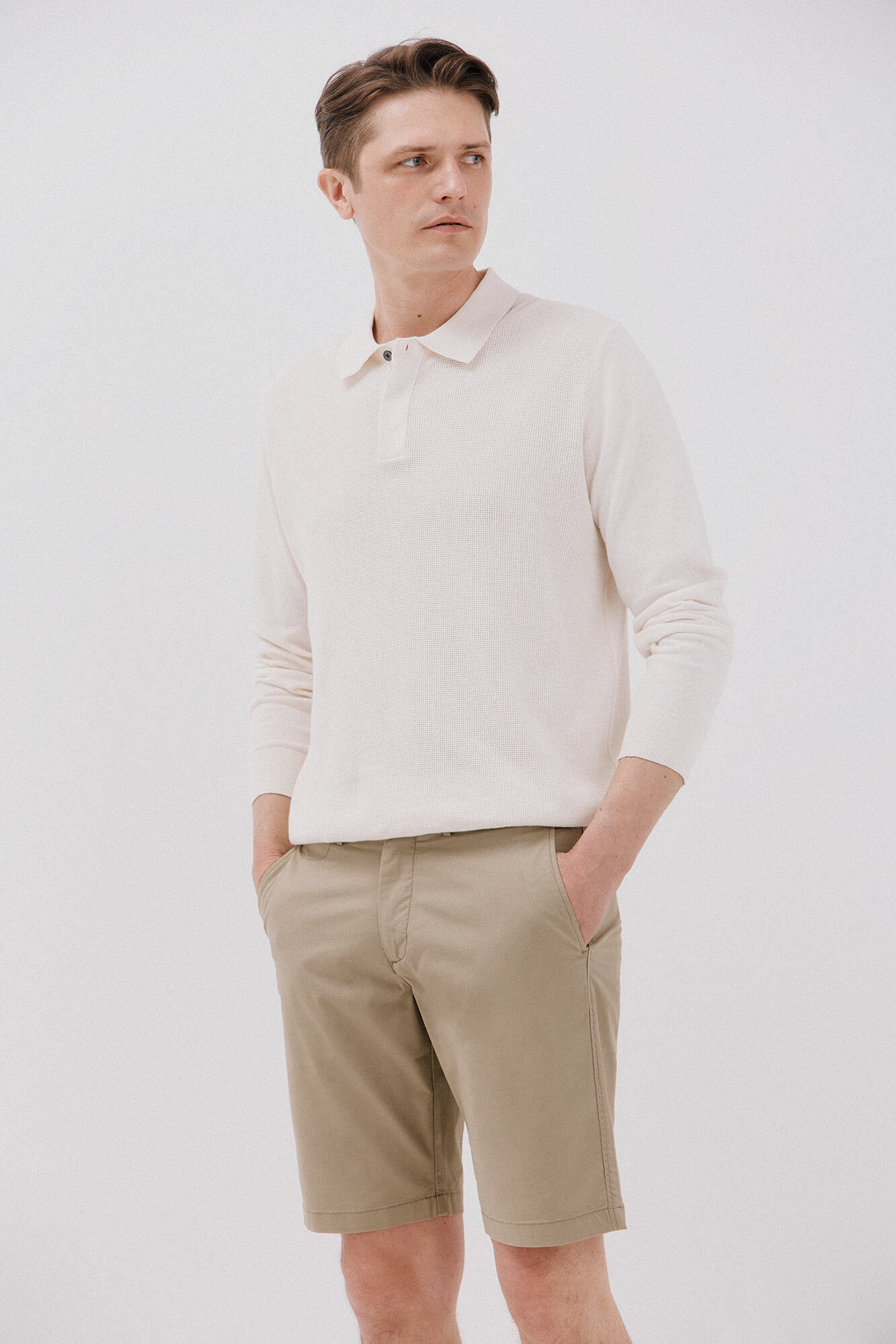 Cortefiel Bermuda chino