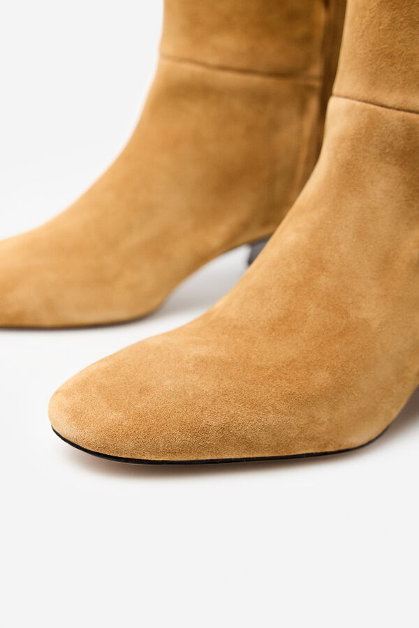 Cortefiel Bota alta b&aacute;sica em croute Tostado