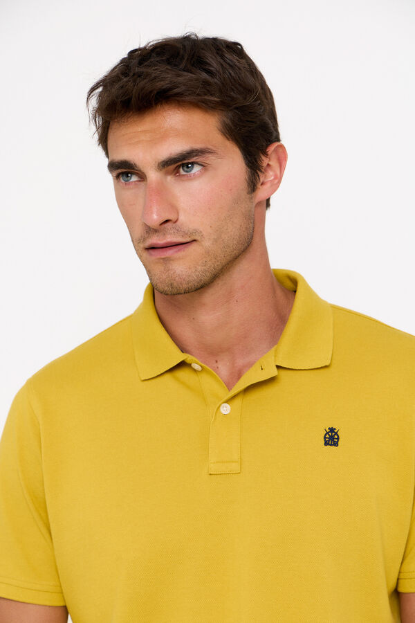 Cortefiel Polo b&aacute;sico Amarillo