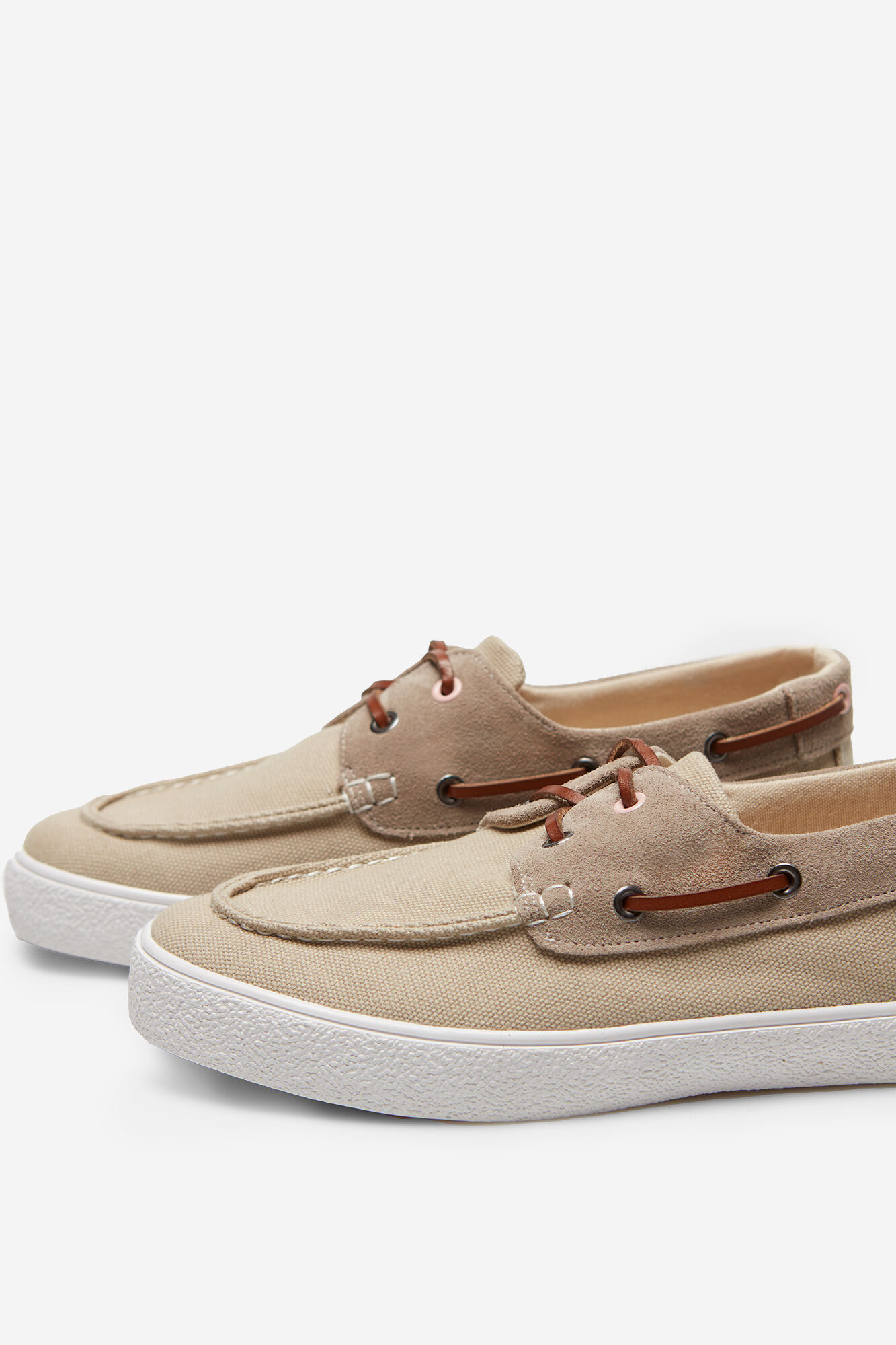 Cortefiel Zapatilla nautica textil y piel