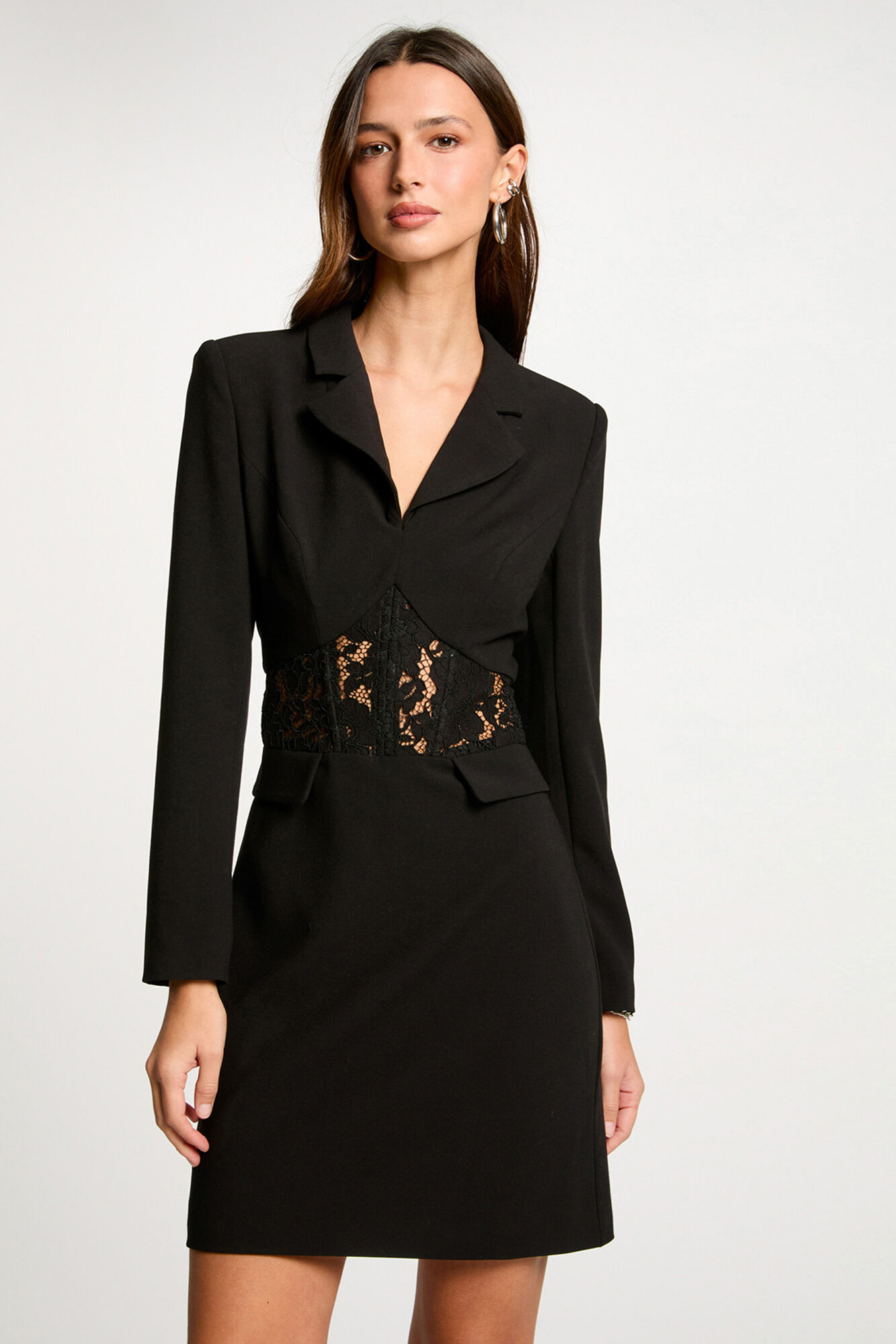 Morgan Vestido corto ajustado encaje