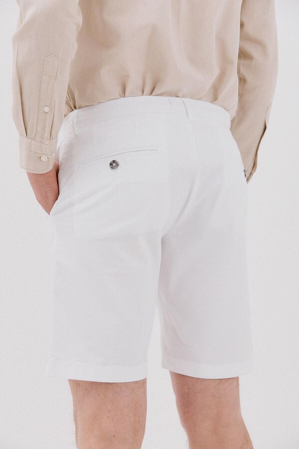 Cortefiel Bermuda chino Branco