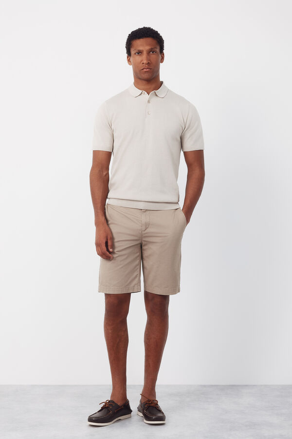 Cortefiel Bermuda chino regular leve Tostado