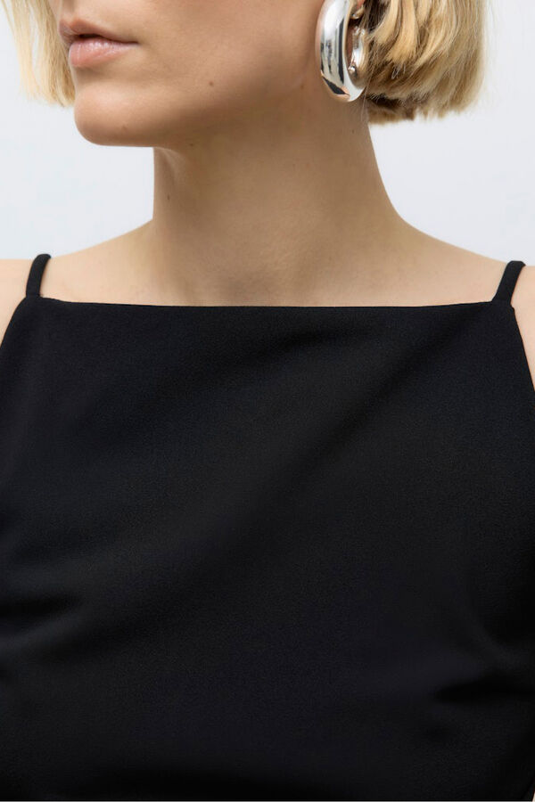 Vero Moda Top de tirantes y cuello barco Negro