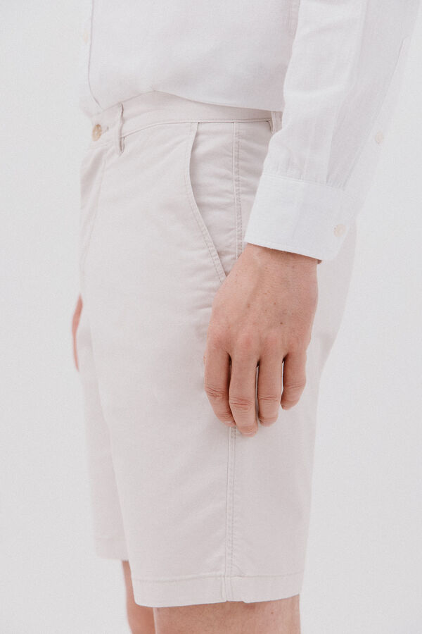 Cortefiel Bermuda chino Ecru