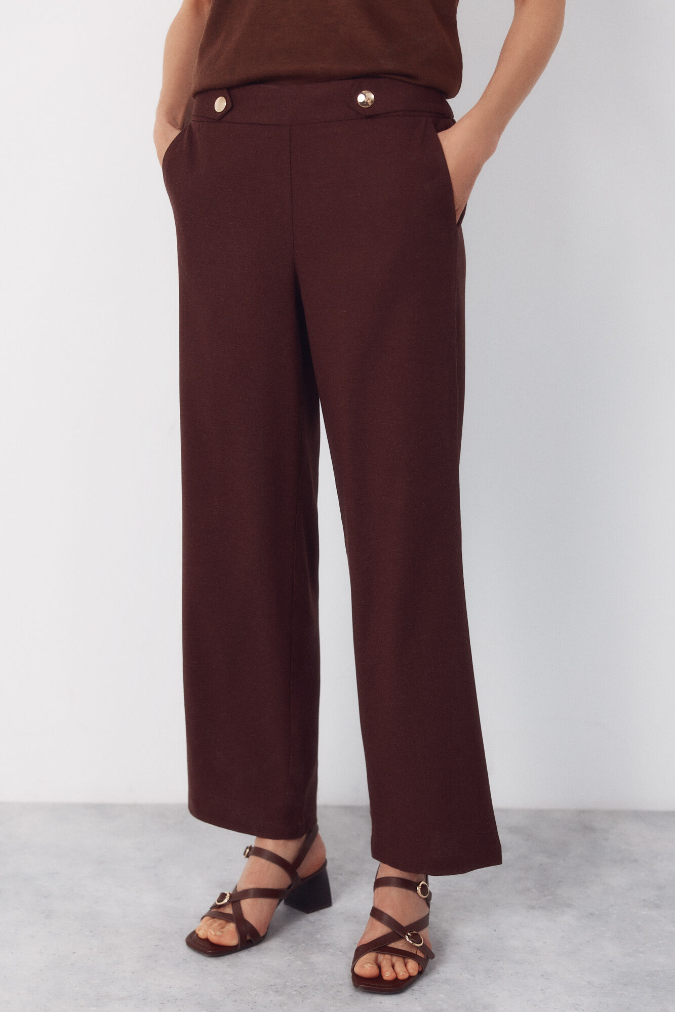 Cortefiel Pantal&oacute;n con lino con botones dorados