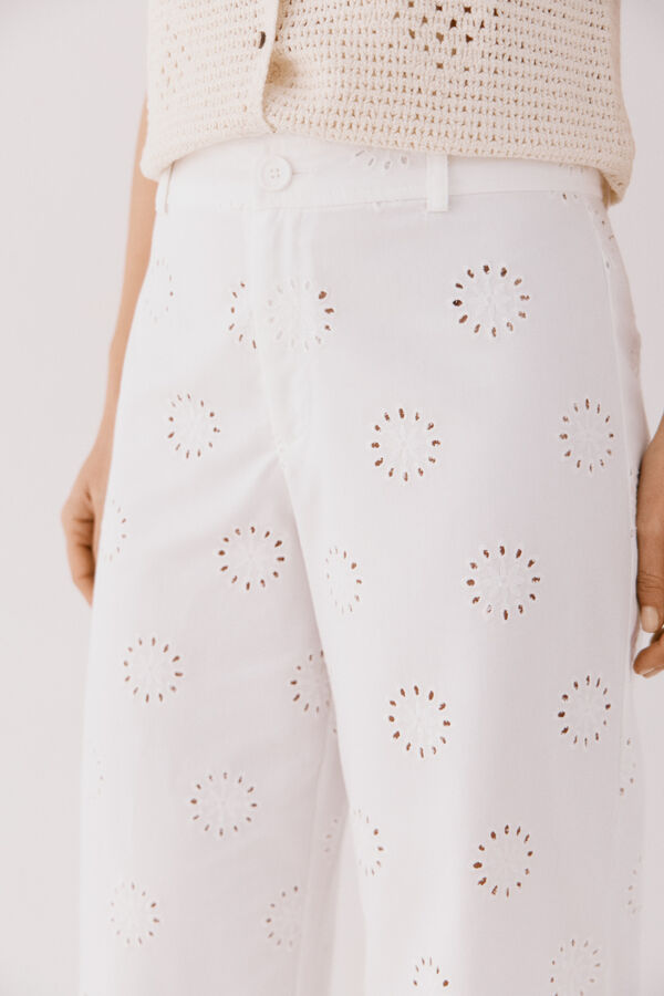 Cortefiel Pantal&oacute;n bordado Blanco
