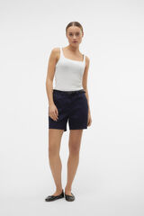 Vero Moda Shorts estilo chino con cintur&oacute;n Azul marino