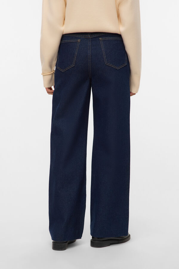 Vero Moda Pantal&oacute;n vaquero detalle cadena Azul marino