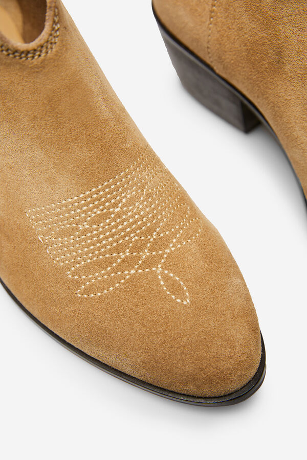 Cortefiel Bot&iacute;n bajo serraje Beige