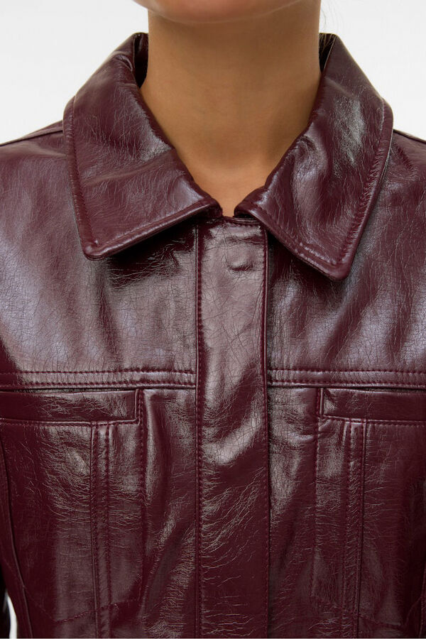 Vero Moda Cazadora ajustada efecto piel Vino