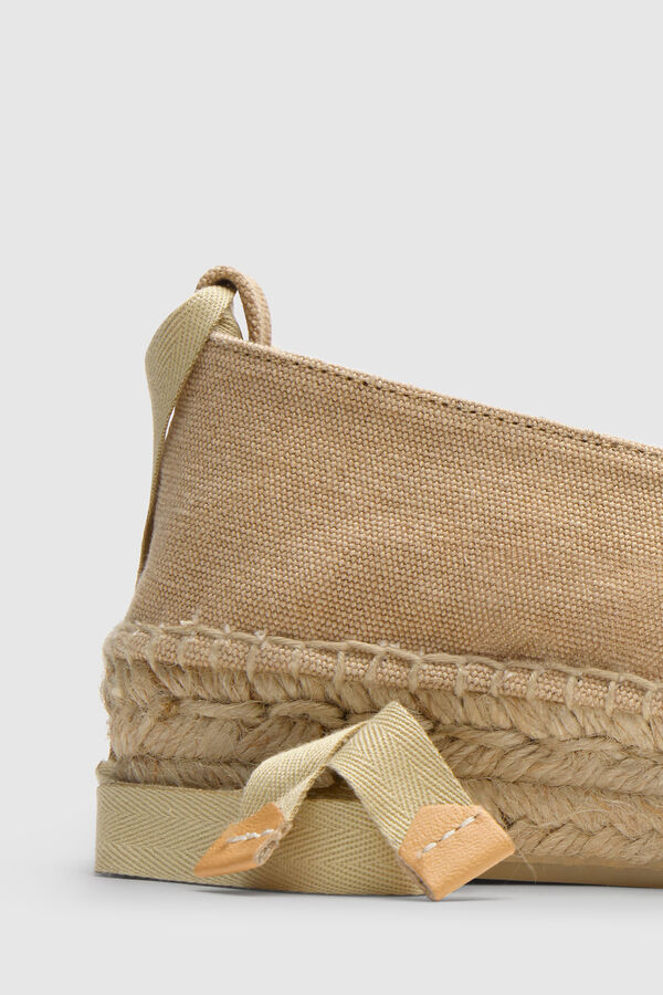 Castañer Sabrina Gea elaborada em lona Castanho