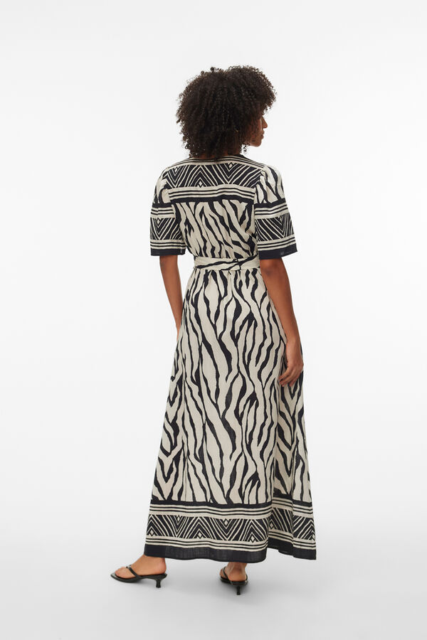 Vero Moda Vestido comprido de manga curta Tostado