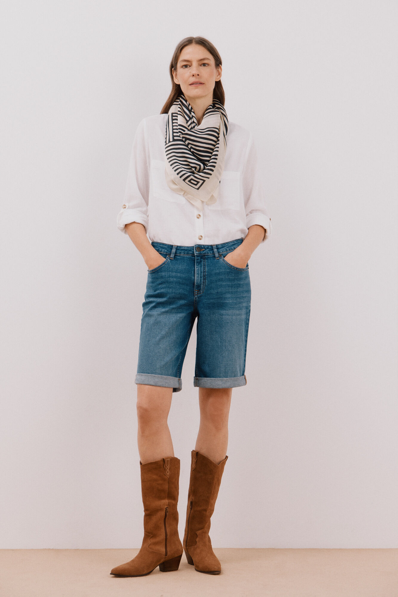 Cortefiel Bermuda ganga b&aacute;sica