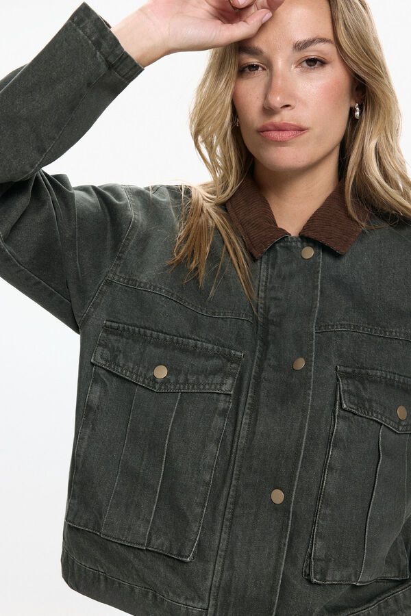 Vero Moda Chaqueta corta cuello contraste Verde