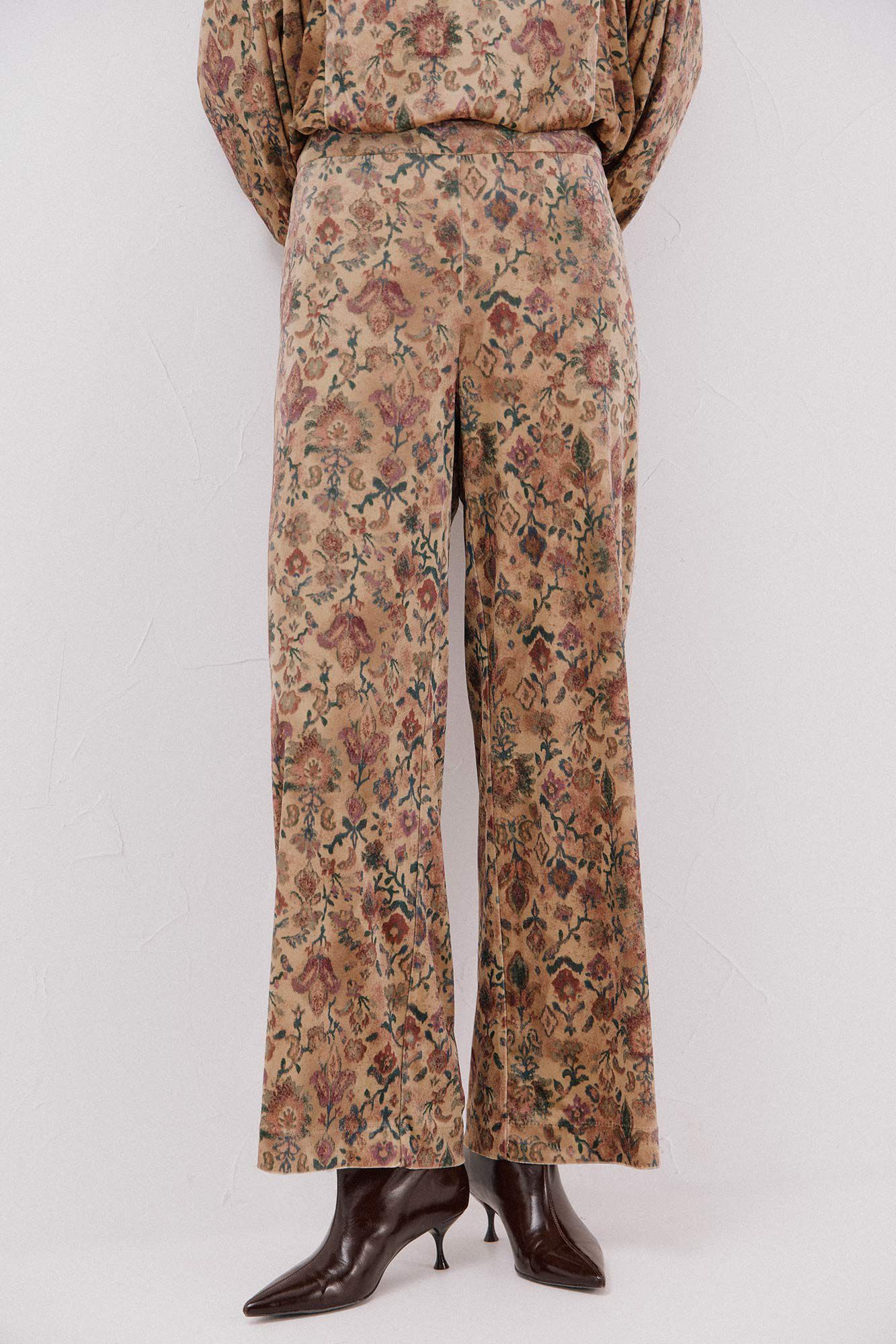Cortefiel Pantal&oacute;n terciopelo estampado