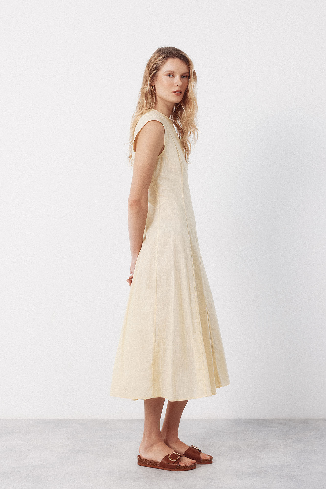 Cortefiel Vestido contrastante