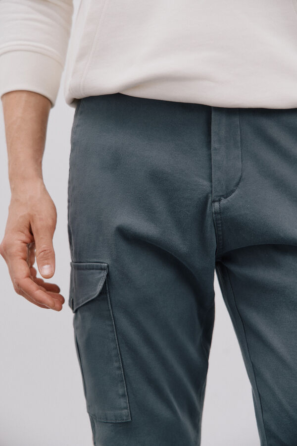 Cortefiel Pantal&oacute;n cargo tapered fit Gris