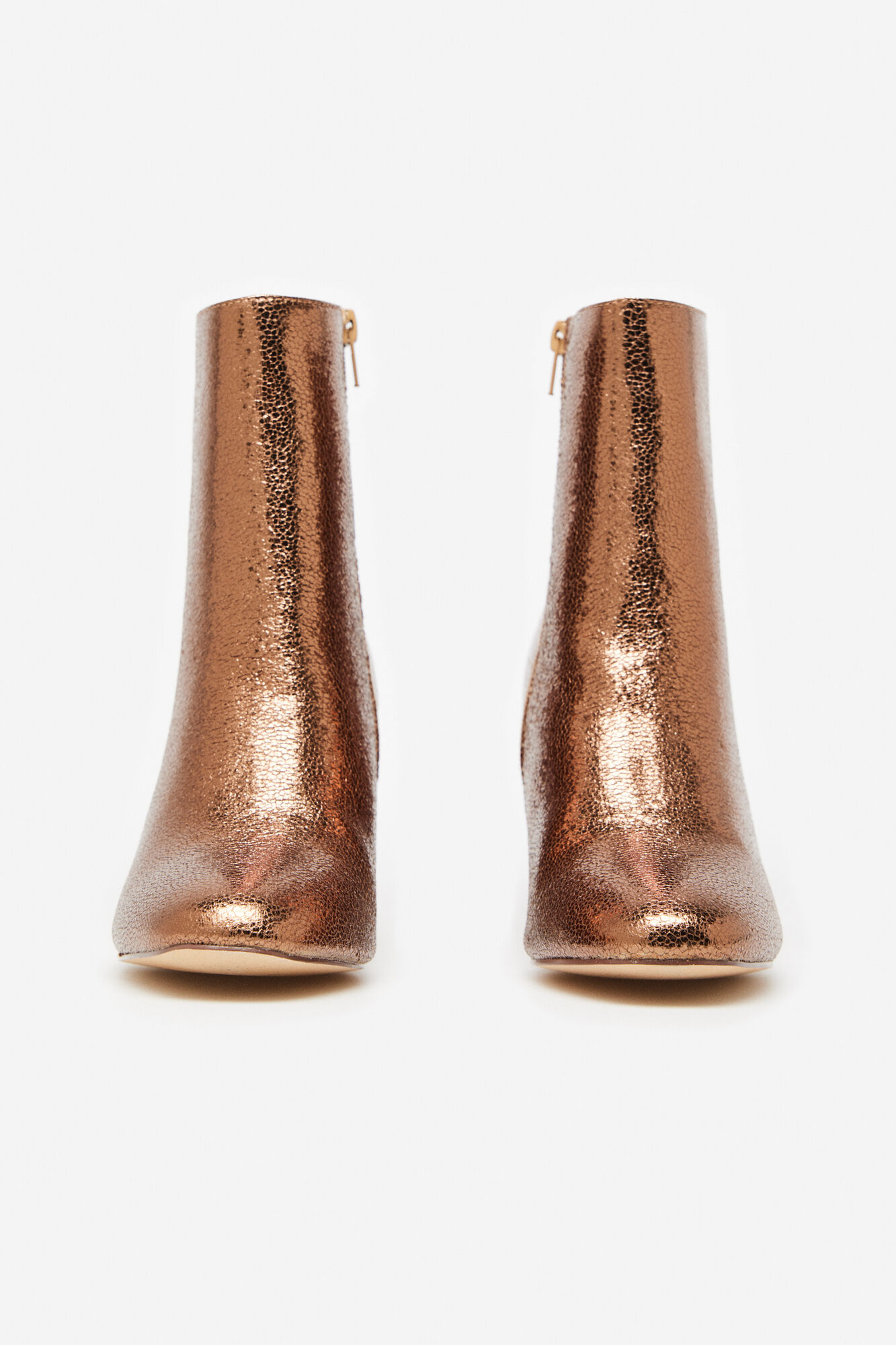 Cortefiel Botim metalizado ouro