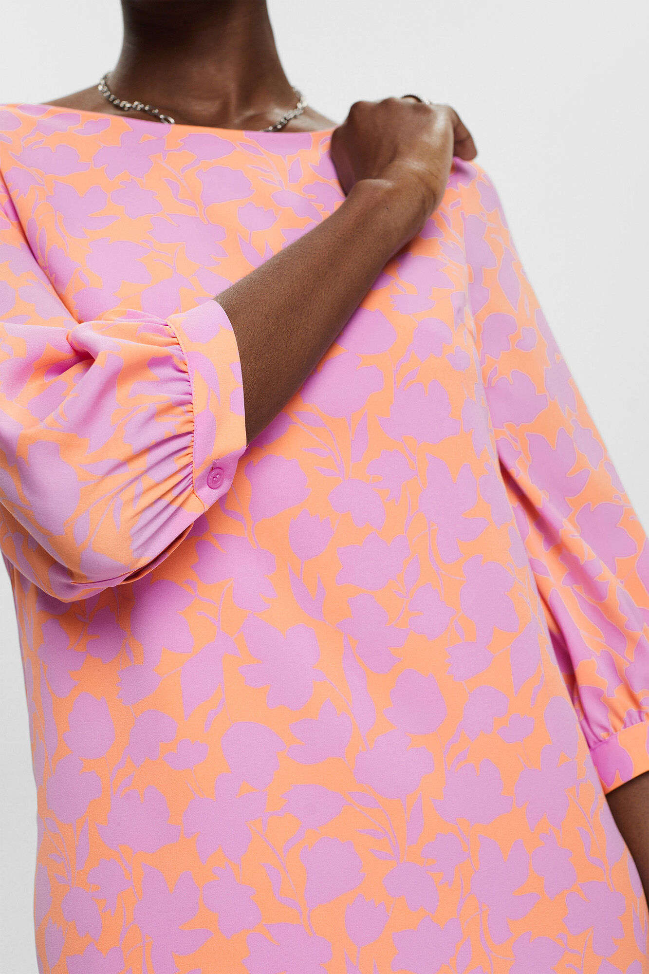 Esprit Vestido corto corte recto estampado allover