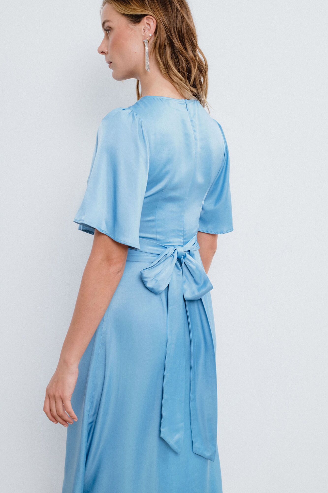 Vila Vestido de fiesta midi satinado