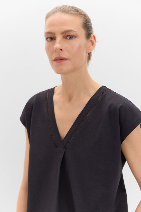 Cortefiel Camisola pico com detalhe pontilha Preto