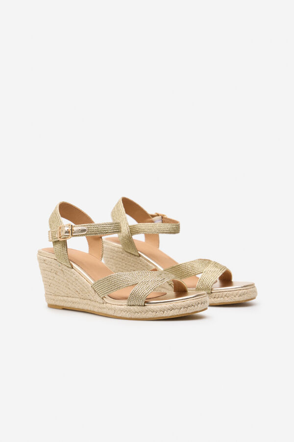Cortefiel Sandalia plataforma metalizada Dorado