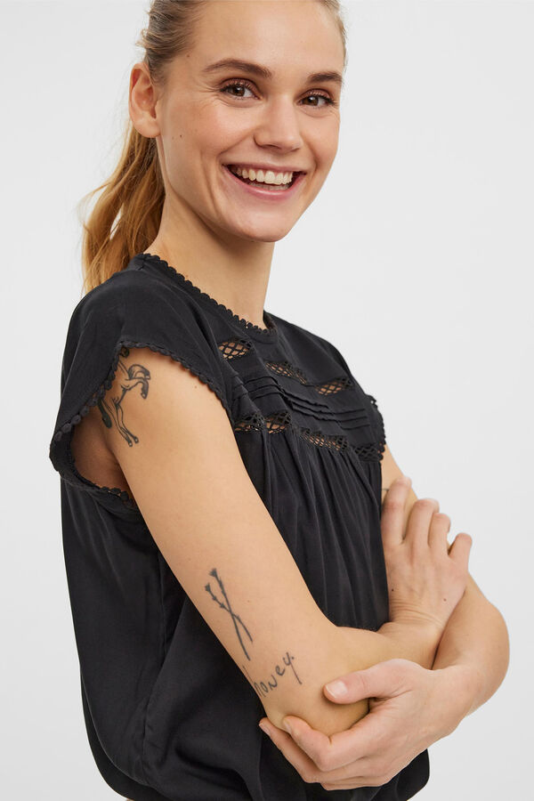 Vero Moda Blusa fluida de cuello redondo Preto