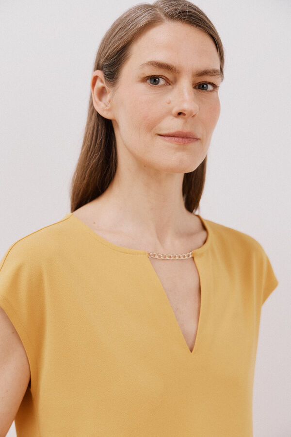 Cortefiel Top detalle cadena Dorado