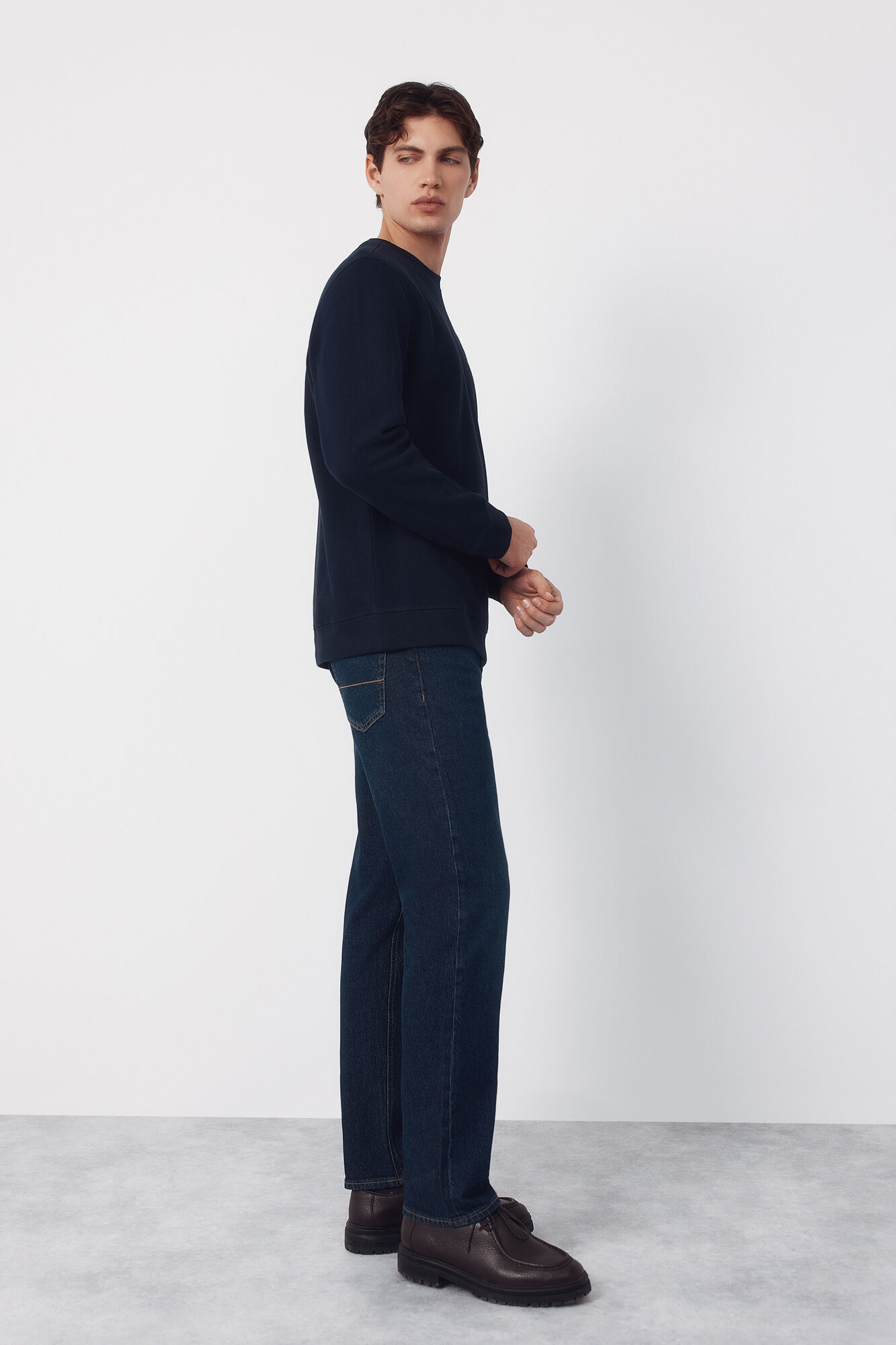 Cortefiel Sweatshirt estruturada com gola caixa