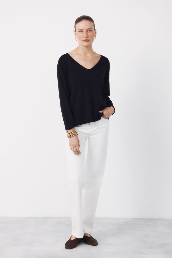 Cortefiel Camisola de malha decote bico Preto