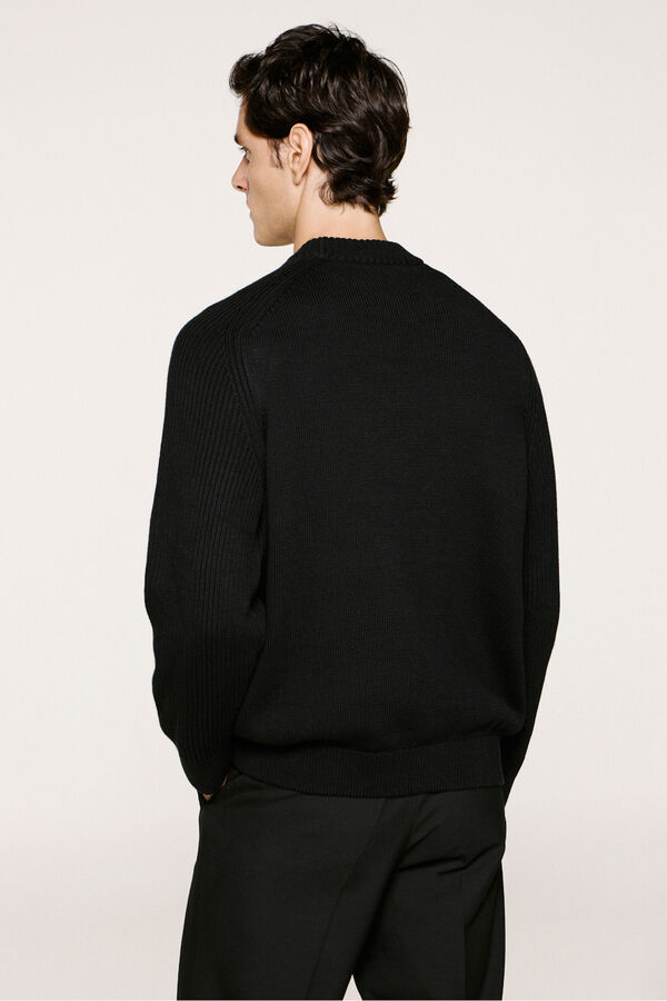 Selected Jersey cuello mock 100% algod&oacute;n org&aacute;nico. Negro