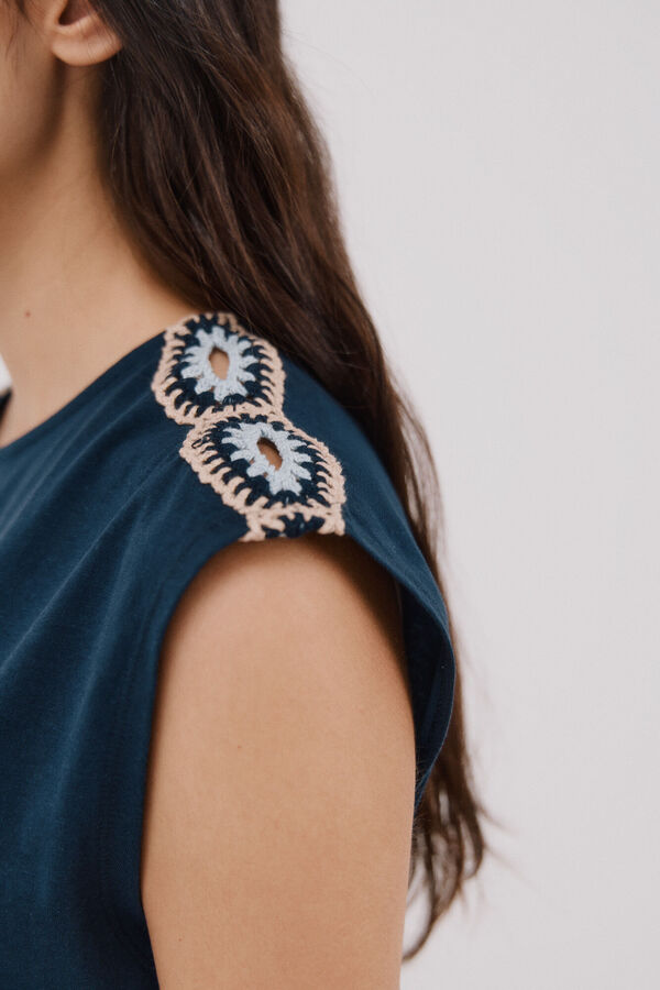 Cortefiel T-shirt detalhe crochet Azul