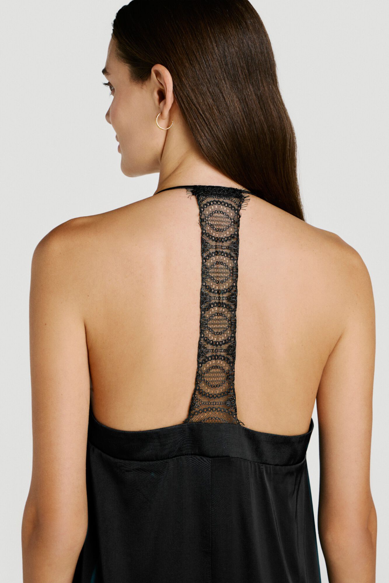 Vila Vestido comprido de al&ccedil;as com renda