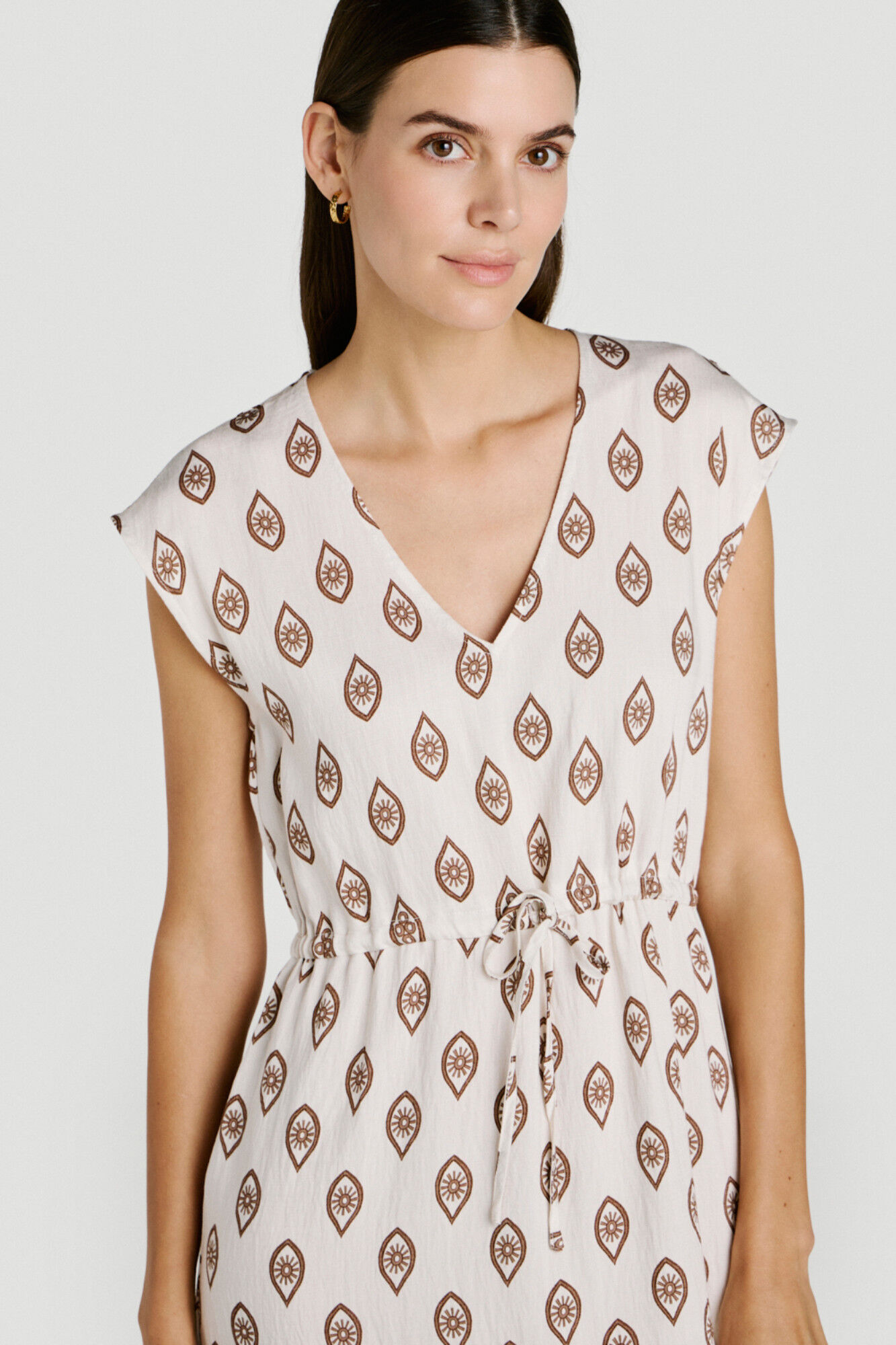 Vila Vestido midi estampado em viscose