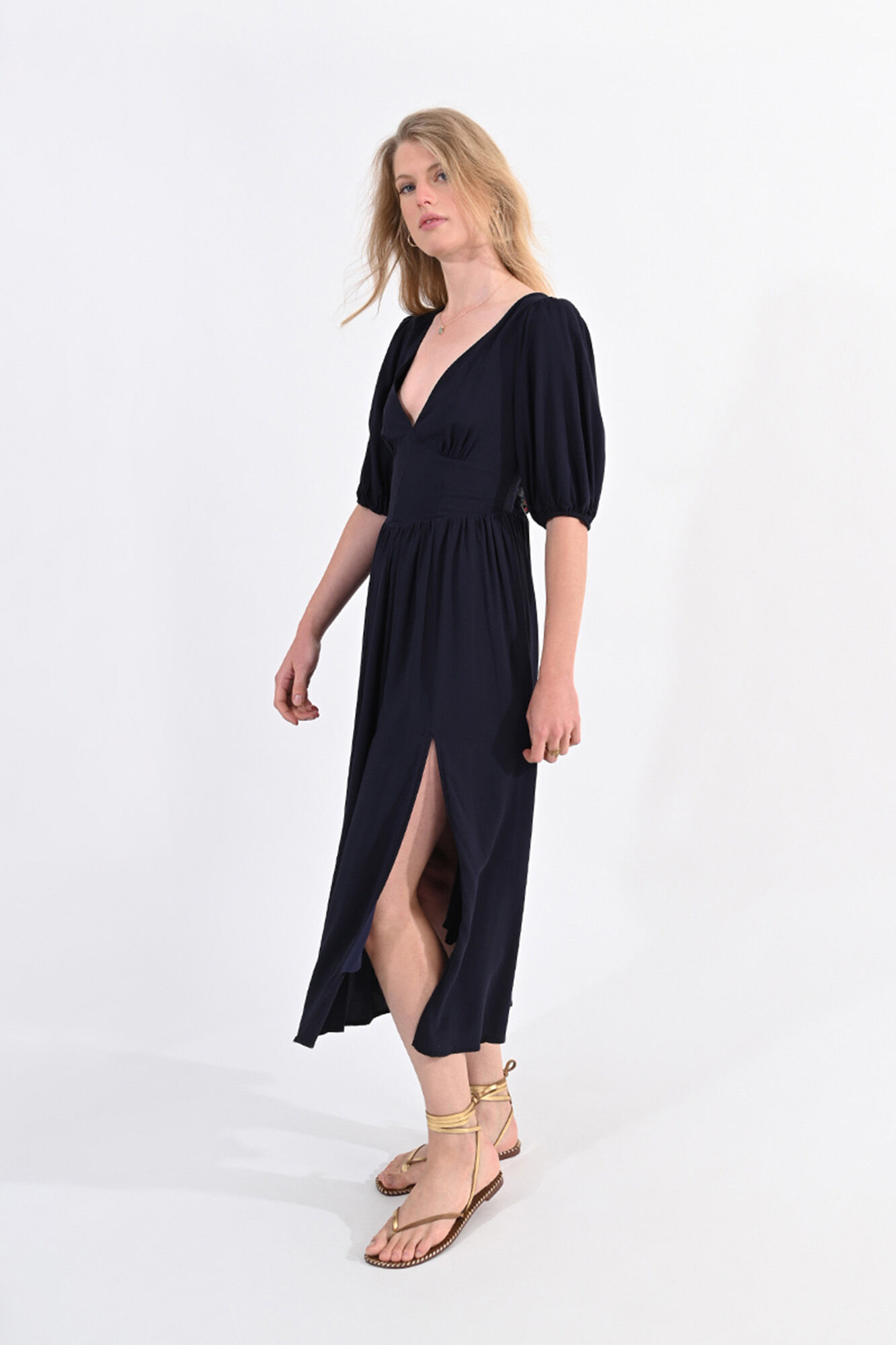 Molly Bracken Vestido comprido de manga curta com pregas