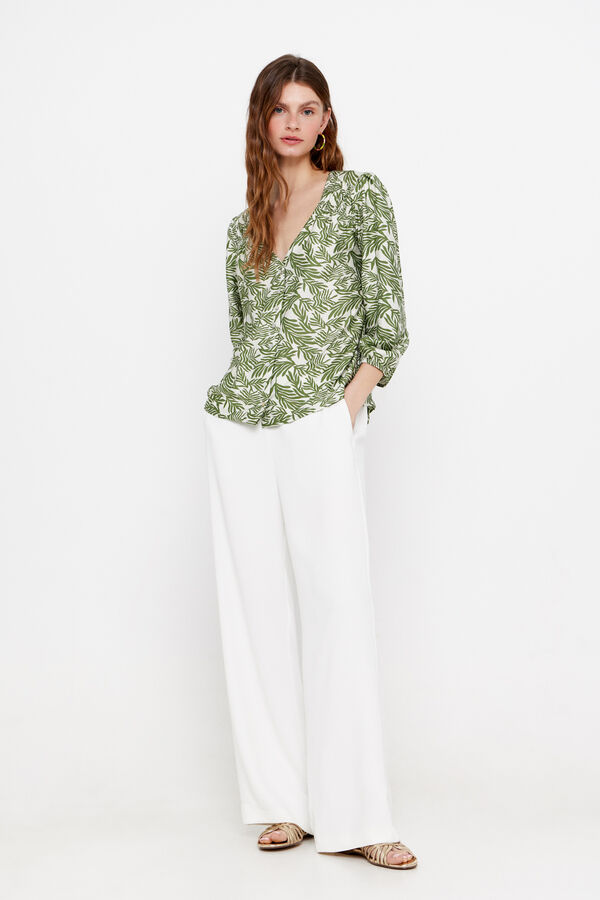 Cortefiel Blusa escote pico Estampado blanco