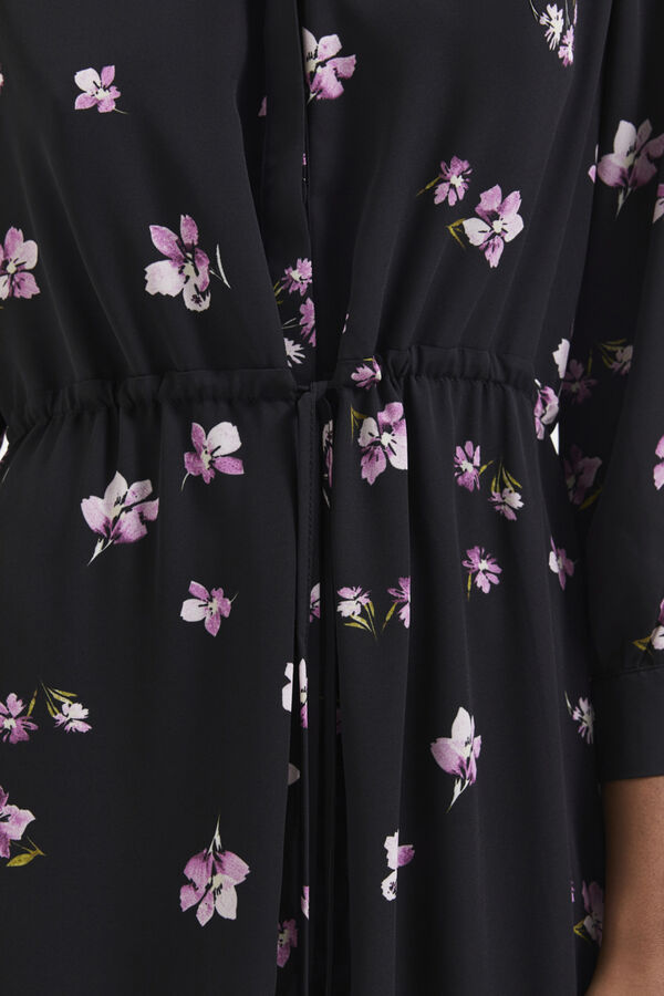 Selected Femme Vestido camiseiro de manga comprida confecionado com materiais reciclados. Preto