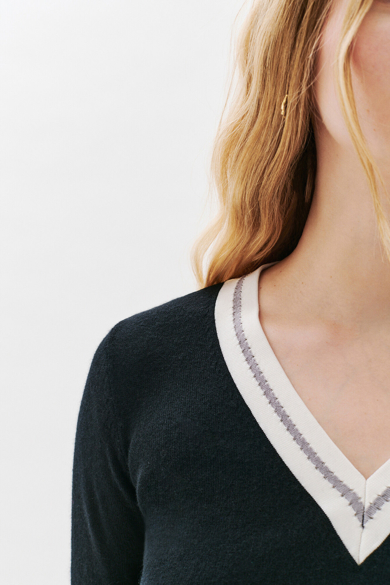 Caroll Jersey detalle cuello