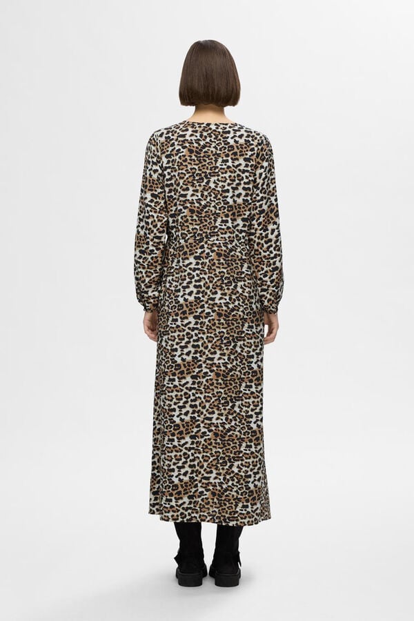 Selected Femme Vestido longo de leopardo confeccionado com Lenzing ECOVERO. Preto