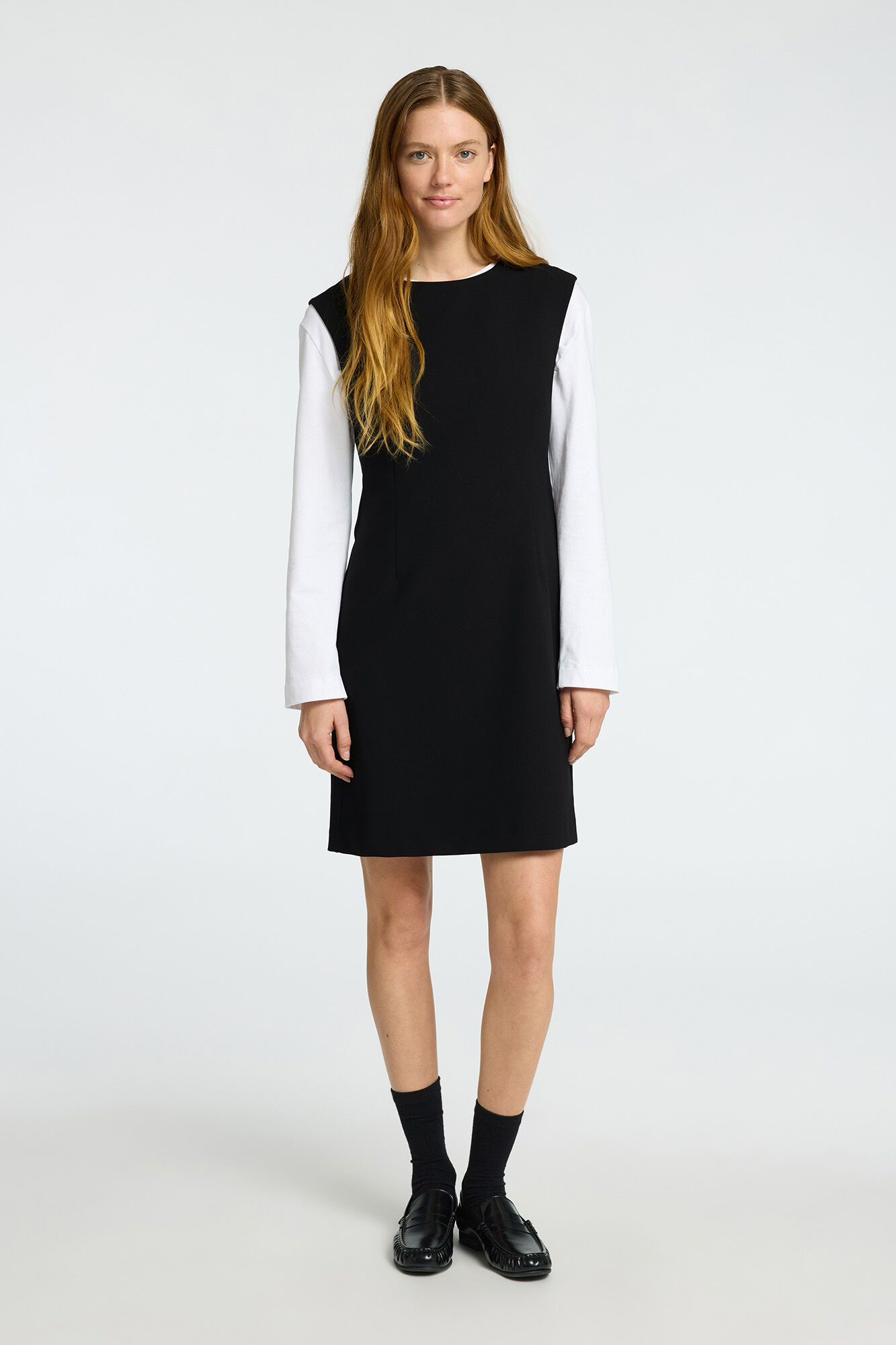 Selected Femme Vestido corto de tirantes confeccionado con materiales reciclados