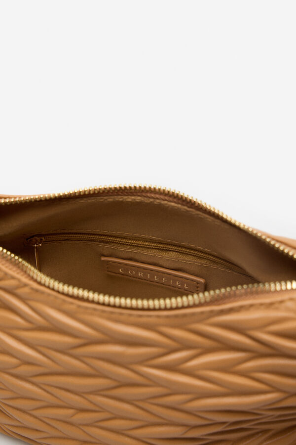 Cortefiel Bandolera gofrada espiga Beige