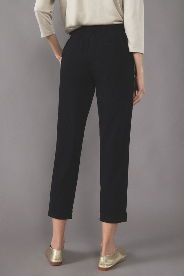 Cortefiel Pantal&oacute;n s&uacute;per flu&iacute;do Negro