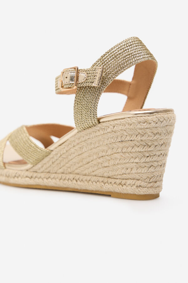 Cortefiel Sandalia plataforma metalizada Dorado