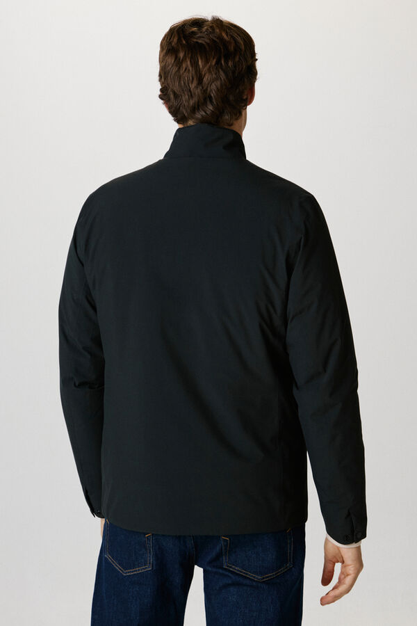 Selected Abrigo repelente al agua confeccionado 100% con algod&oacute;n org&aacute;nico. Azul marino