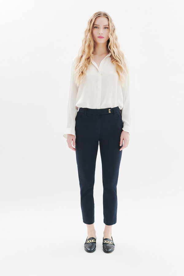 Caroll Pantal&oacute;n detalle botones Azul marino