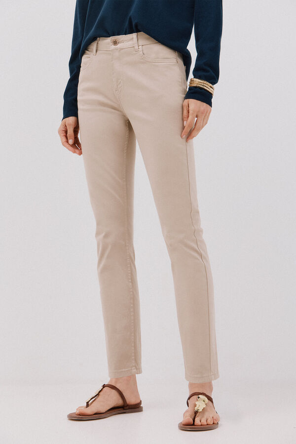 Cortefiel Cal&ccedil;as skinny coloridas cortadas Castanho