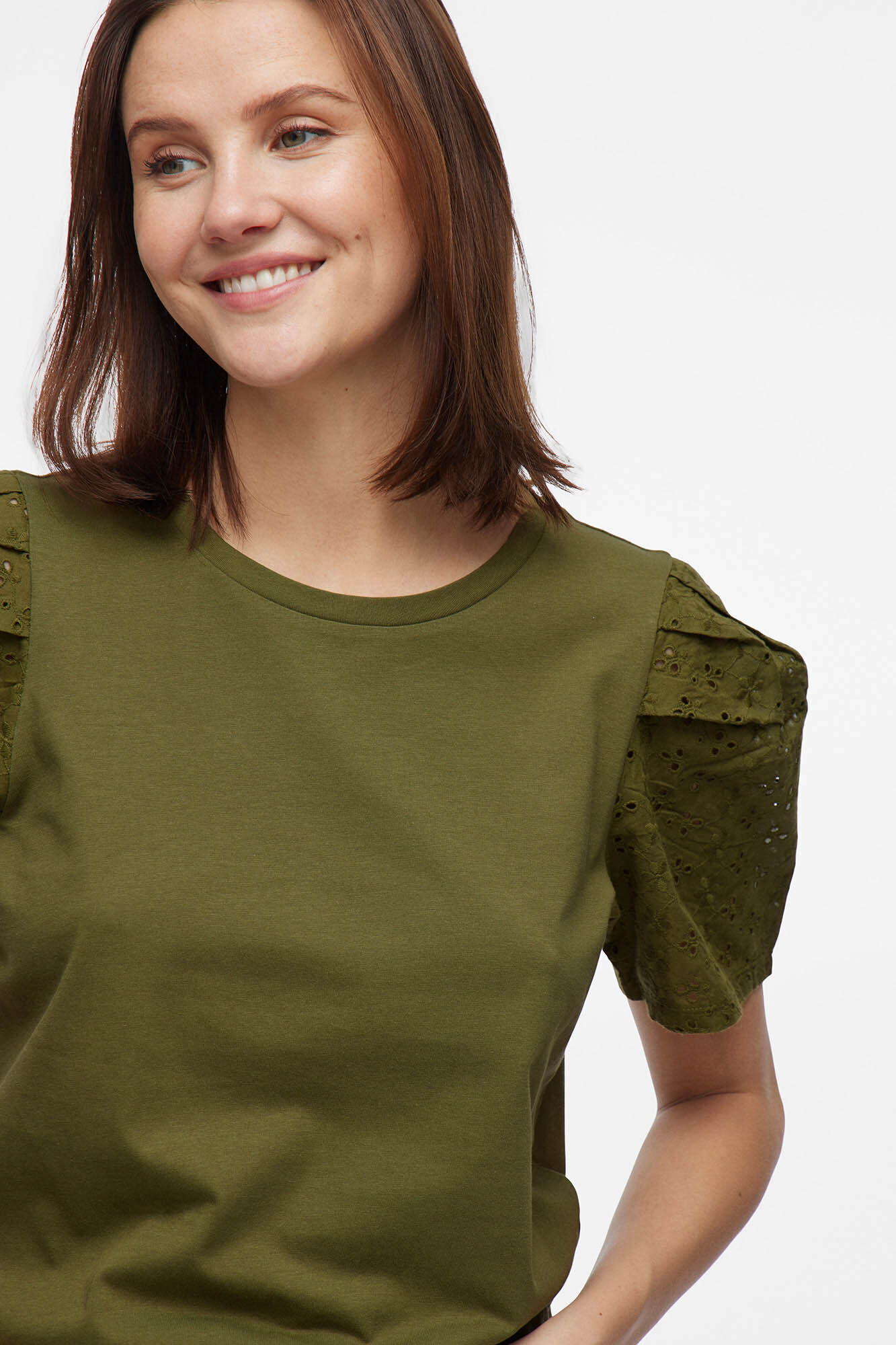 Vila Camiseta manga bordado ingl&eacute;s