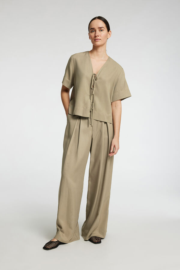 Selected Femme Calças largas com pregas  Cinzento